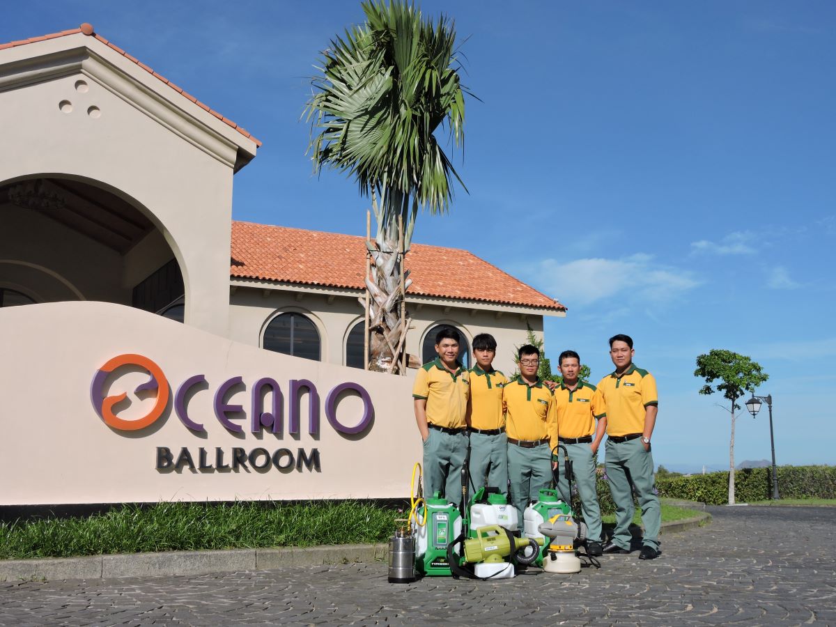 diet-con-trung-khach-san-resort-vfc